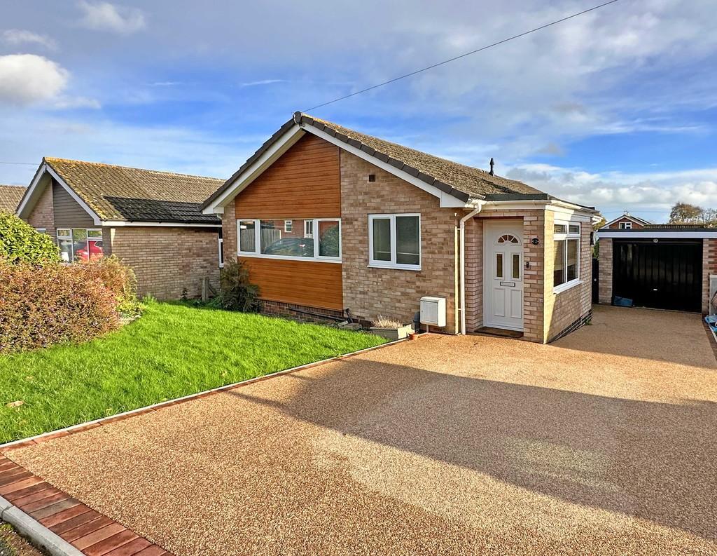 Crockwells Road, Exminster 2 bed detached bungalow for sale £360,000