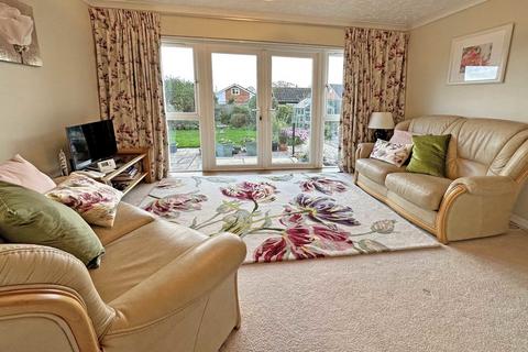 12 Crockwells Road, Exminster, Exeter, EX6 8DQ