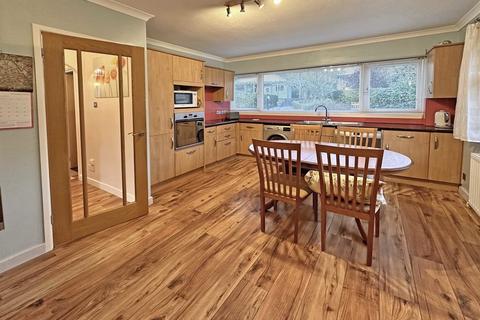 12 Crockwells Road, Exminster, Exeter, EX6 8DQ