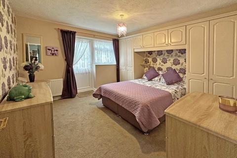 63 Brownlees, Exminster, Exeter, EX6 8SW