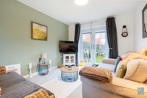2 bedroom terraced house for sale - Lancaster Road, Attleborough