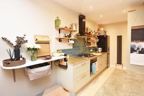 1 Albert Road, Harrogate, HG1 4HX