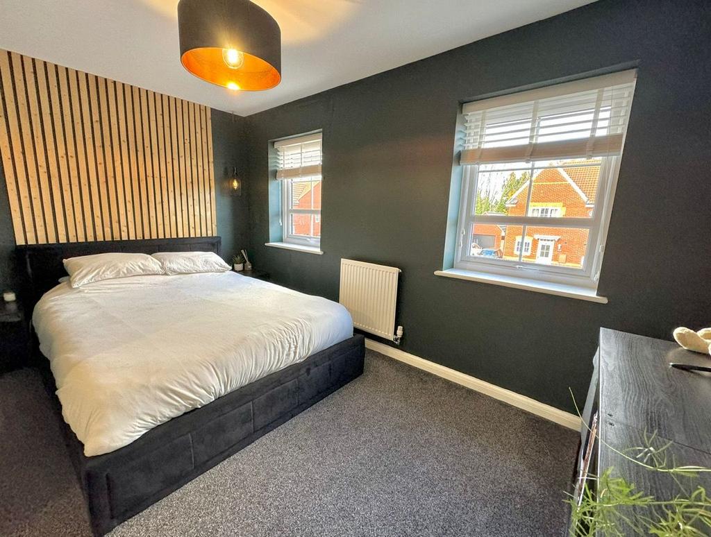 Blunsdon St. Andrew, Swindon SN25 2 bed semidetached house for sale