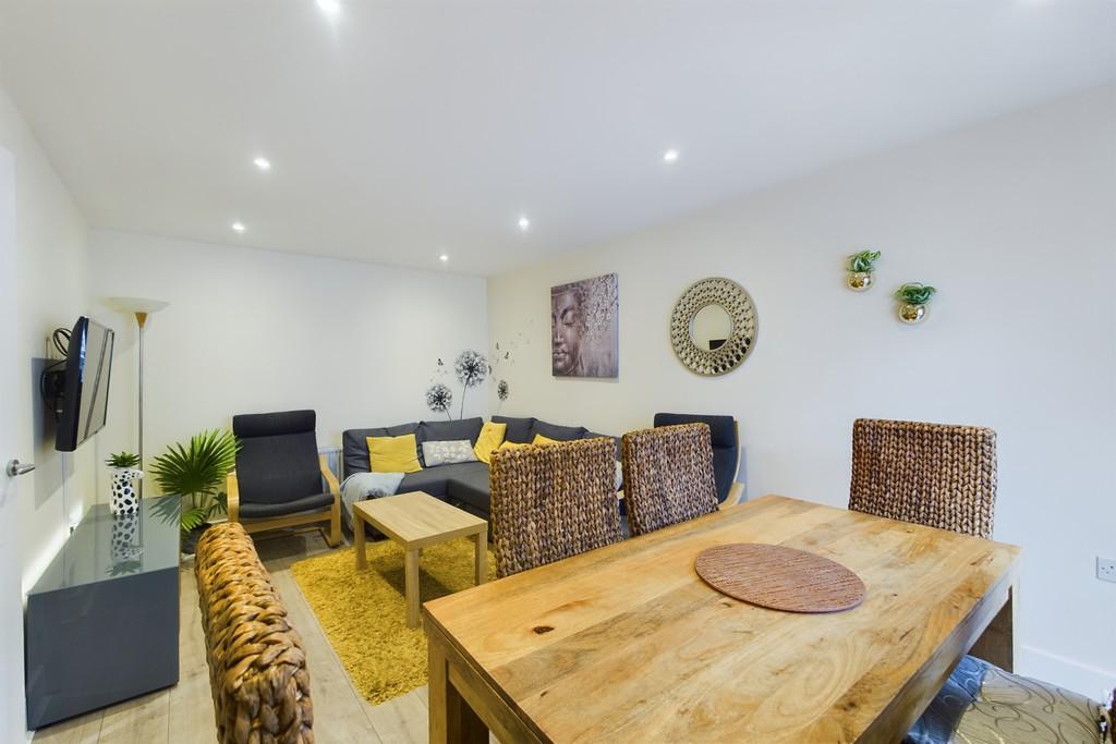 Lounge Dining Room