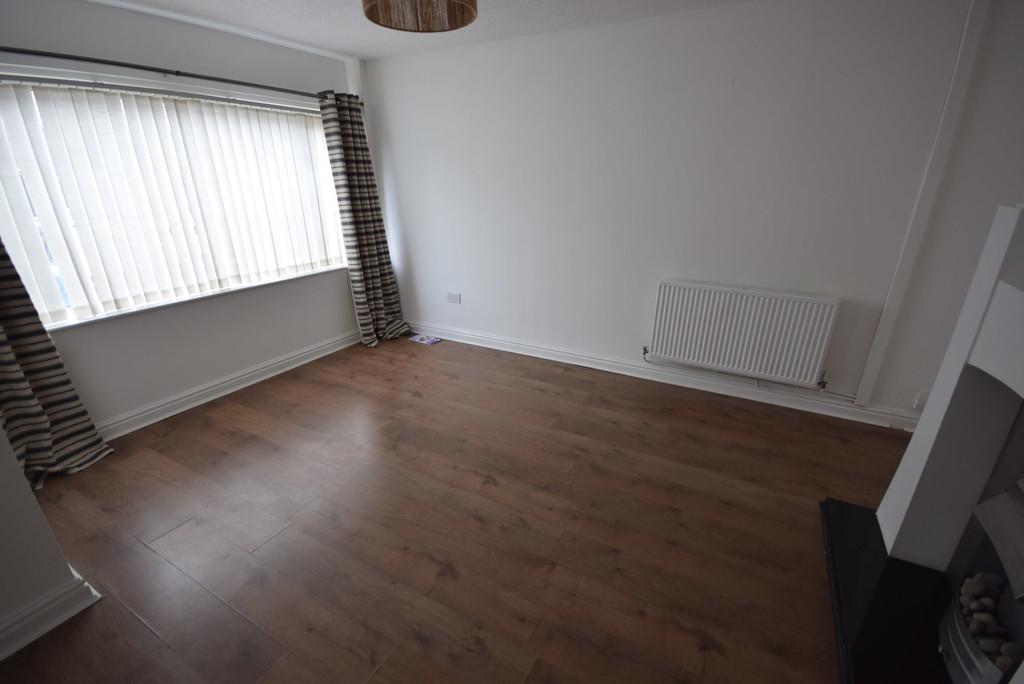 Barnwell Grove, Trentham 3 bed terraced house to rent £850 pcm (£196 pw)