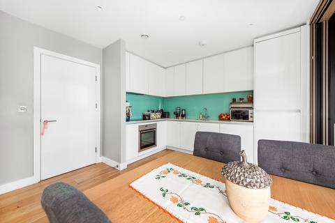 2 bedroom flat for sale, Caithness Walk, East Croydon