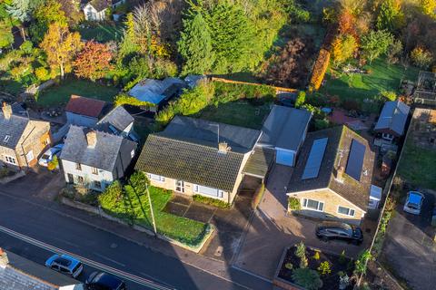 3 bedroom detached bungalow for sale, Haverhill Road, Horseheath