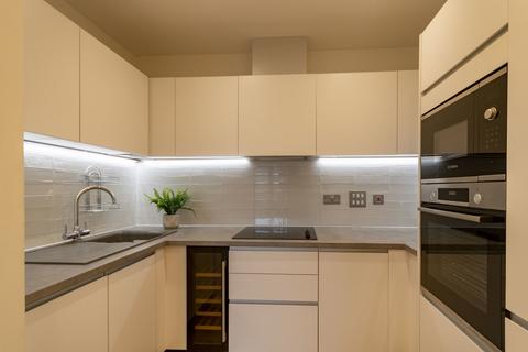 2 bedroom apartment to rent, The Axium, Windmill Street, Birmingham, B1