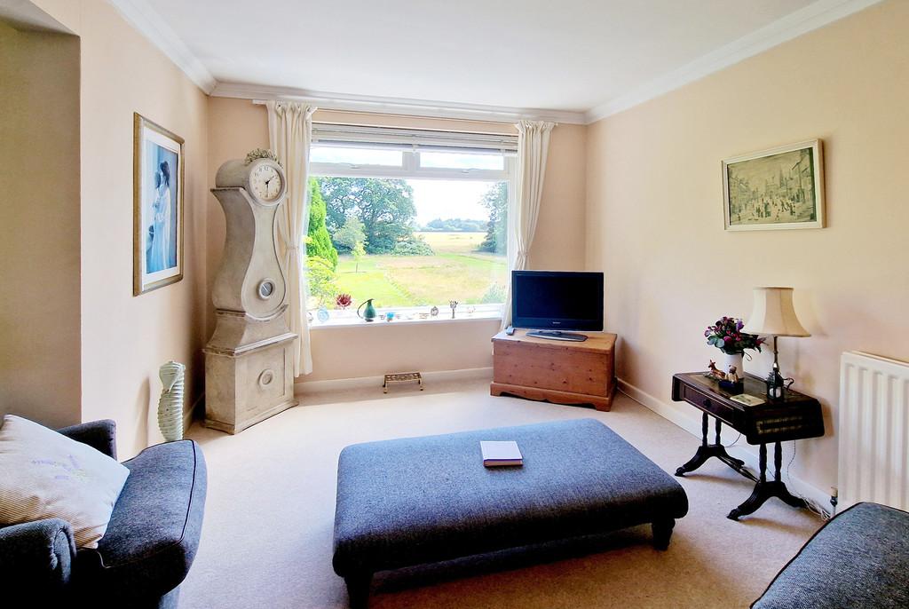 8 YH Sitting Room 2