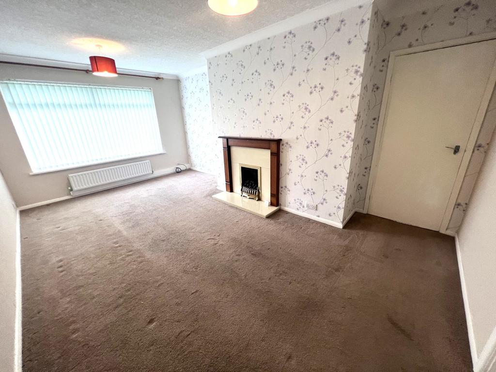 Woodside Way, Willenhall 2 bed semidetached bungalow £170,000
