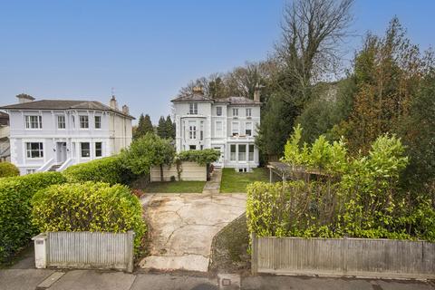 3 bedroom apartment for sale - Park Road, Southborough