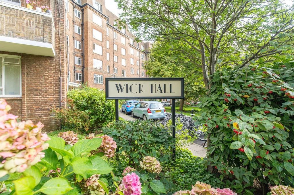 Wick Hall, Furze Hill, Hove, BN3 1NJ 2 bed apartment for sale £400,000