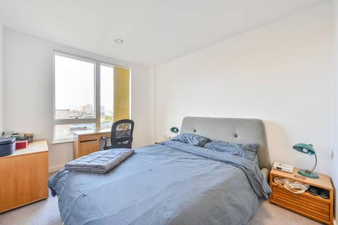 1 bedroom flat for sale, Chorley Court, Poplar, London, E14