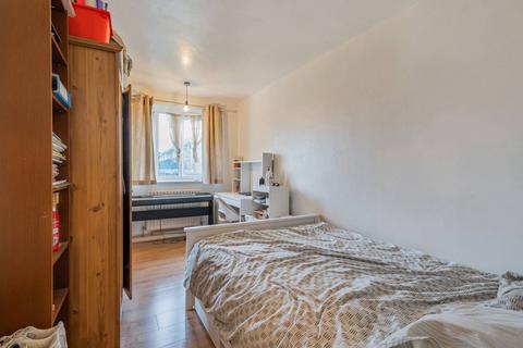 2 bedroom flat for sale, Champion Hill, Dulwich, London, SE5