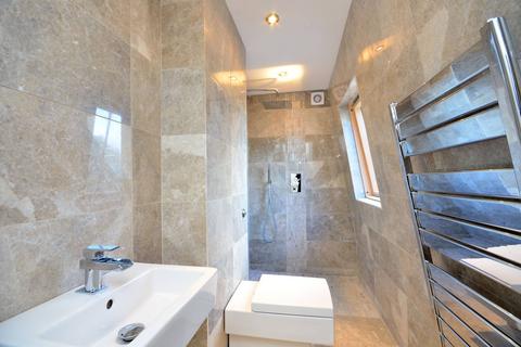3 bedroom house to rent - Langthorne Street, Bishop's Park, London, SW6