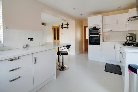 39 Chamberlain Road, Swindon, SN3 4QQ
