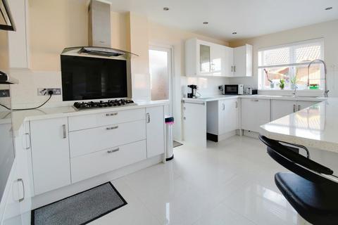 39 Chamberlain Road, Swindon, SN3 4QQ