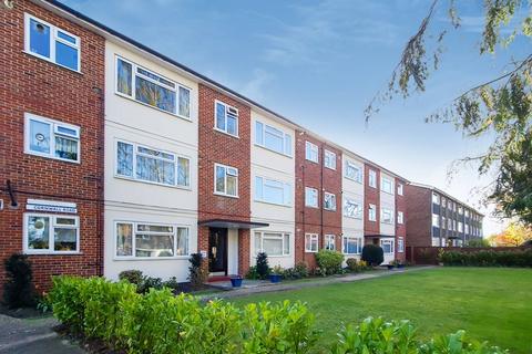 10, Cornwall Court Cornwall Road, Pinner, HA5 4LR