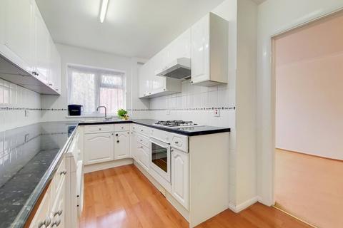 10, Cornwall Court Cornwall Road, Pinner, HA5 4LR