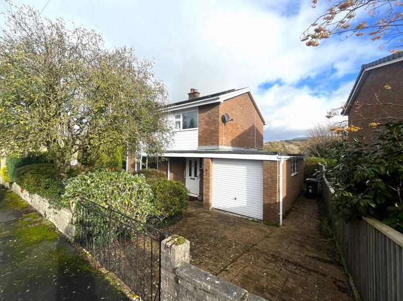 Bryn Celyn Way, Llangynidr, Crickhowell 3 bed detached house for sale