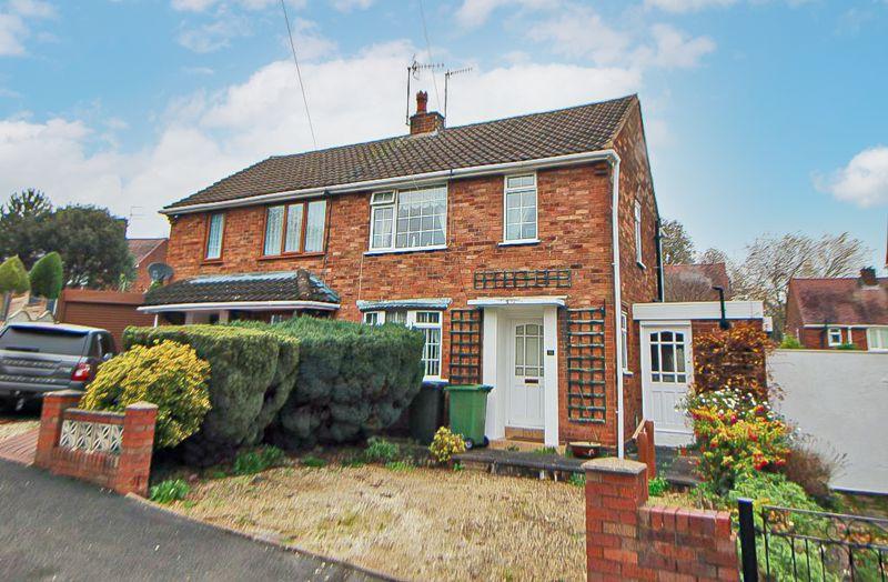 Field Close, Stourbridge, DY8 5UZ 2 bed semidetached house for sale