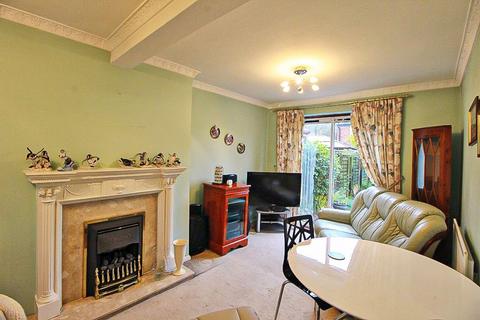 10 Field Close, Stourbridge, DY8 5UZ