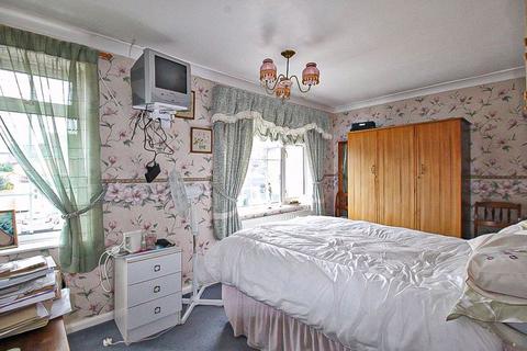 10 Field Close, Stourbridge, DY8 5UZ