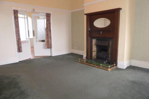 2 bedroom terraced house for sale, Oldham Road, Springhead OL4