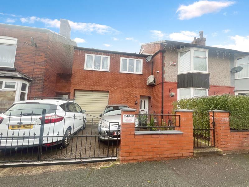 Gregory Avenue, Breightmet, BL2 *WITH SELF CONTAINED ANNEXE* 3 bed semi