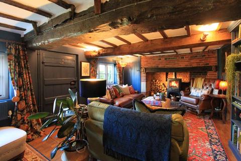 2 bedroom cottage for sale - Lower High Street, Wadhurst