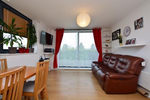 2 bedroom apartment to rent, Central Slough