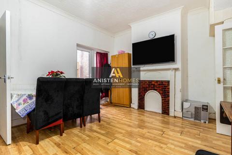 3 bedroom terraced house for sale, Richmond Road, Ilford. IG1