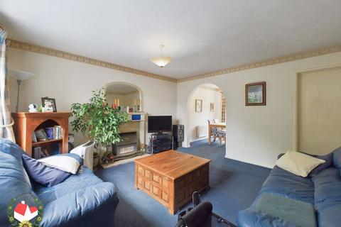 4 bedroom detached house for sale - Highclere Road, Quedgeley, Gloucester