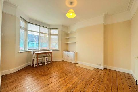 1 bedroom flat to rent, Sussex Road, Harrow