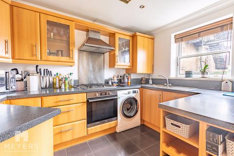 2 bedroom flat for sale, Knyveton Road, Bournemouth, BH1 3