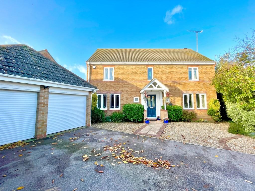 Toddington Park, Littlehampton 4 bed detached house for sale £595,000