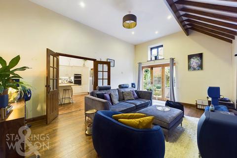 3 bedroom barn conversion for sale, Yarmouth Road, Blofield, Norwich