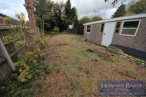 undefined, Penrose Avenue, Carpenders Park