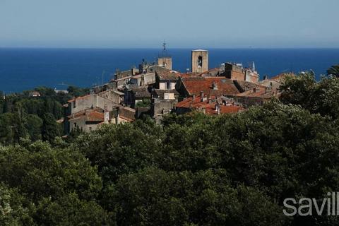 2 bedroom flat, Biot, 06410, France
