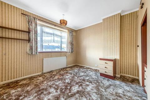 25 Cray Avenue, Orpington, BR5 4AA