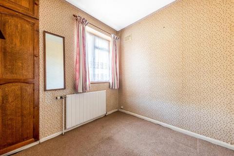 25 Cray Avenue, Orpington, BR5 4AA