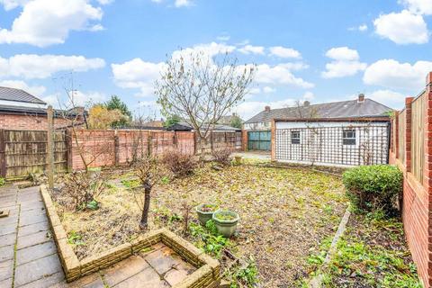 25 Cray Avenue, Orpington, BR5 4AA