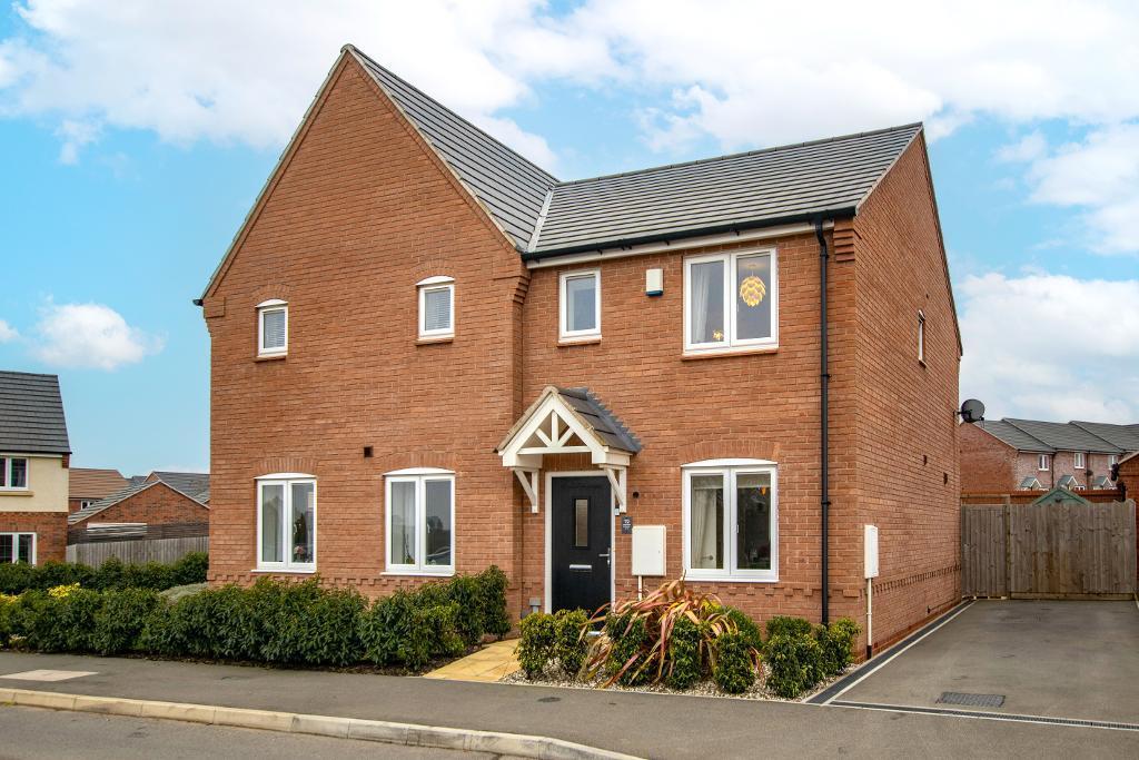 Buttercup Lane, Shepshed... 2 bed semidetached house £229,000