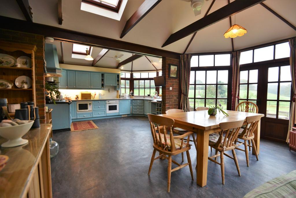 Rockbourne Road, Sandleheath, Fordingbridge, Hampshire 3 bed detached house for sale £1,175,000