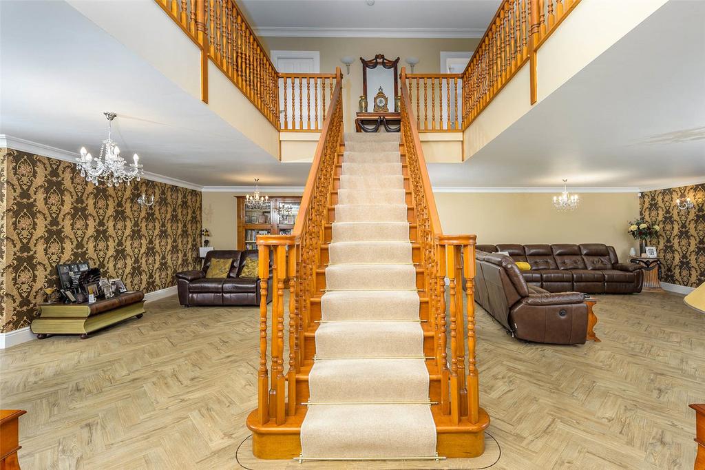 Main House Lounge