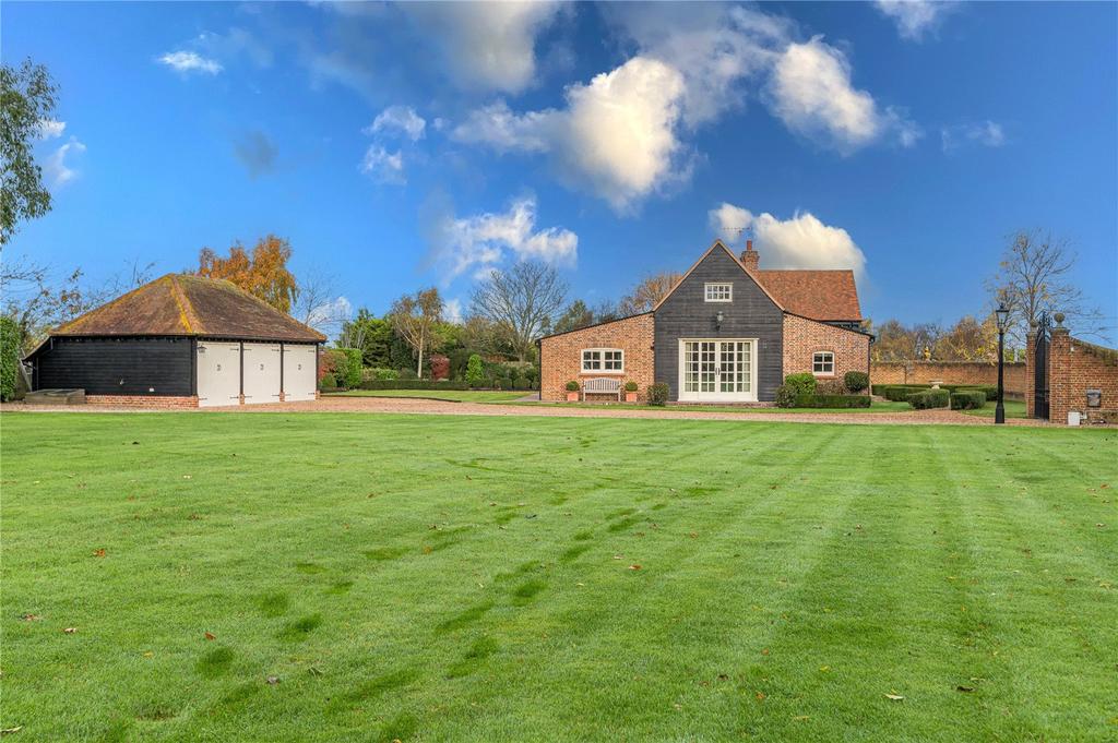 Barling Road, Barling Magna, Essex, SS3 4 bed detached house for sale