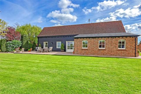 Burtons Barn Barling Road, Barling Magna, Southend-on-sea, SS3 0LZ