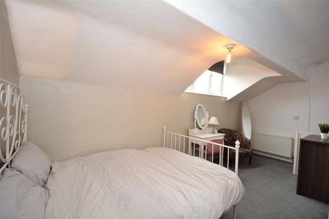 34 Harold Mount, Leeds, LS6 1PW