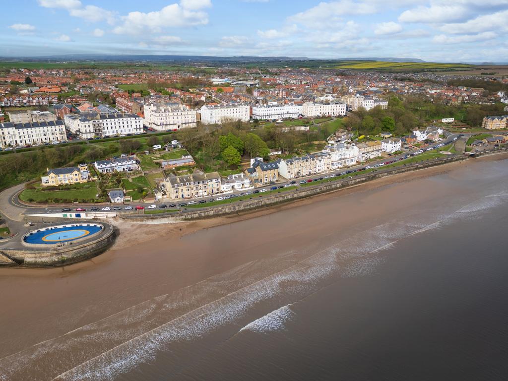 Downcliffe House, Filey, North... 2 bed penthouse - £650,000