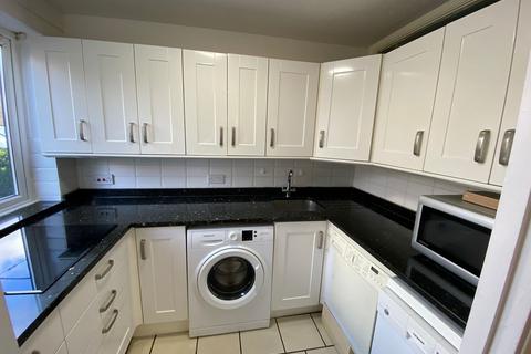 1 bedroom flat to rent - Deanery Close, London, N2